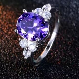 Shimmering 925 Amethyst Purple and Silver Women's Ring Sz 9